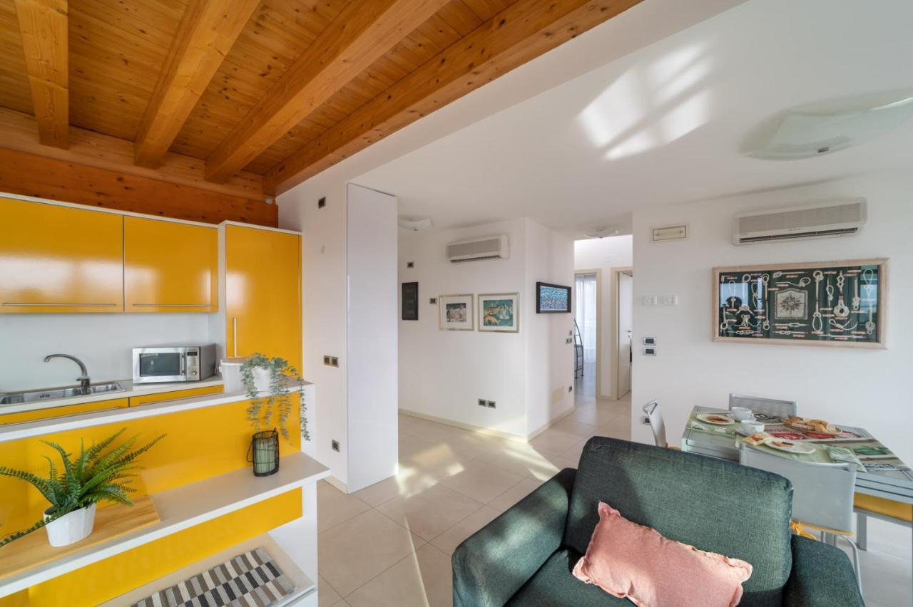Residenza Ore Felici Lignano Sabbiadoro Exterior photo