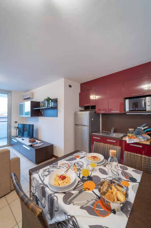 Residenza Ore Felici Lignano Sabbiadoro Exterior photo